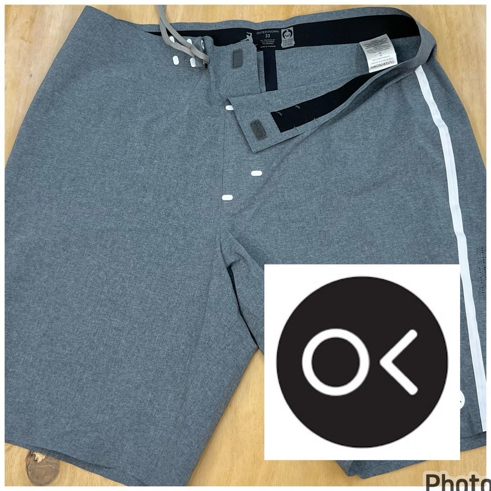 Outerknown Apex Evolution Trunks Mens 33x9 Board Shorts Surf Swim Linerless Gray